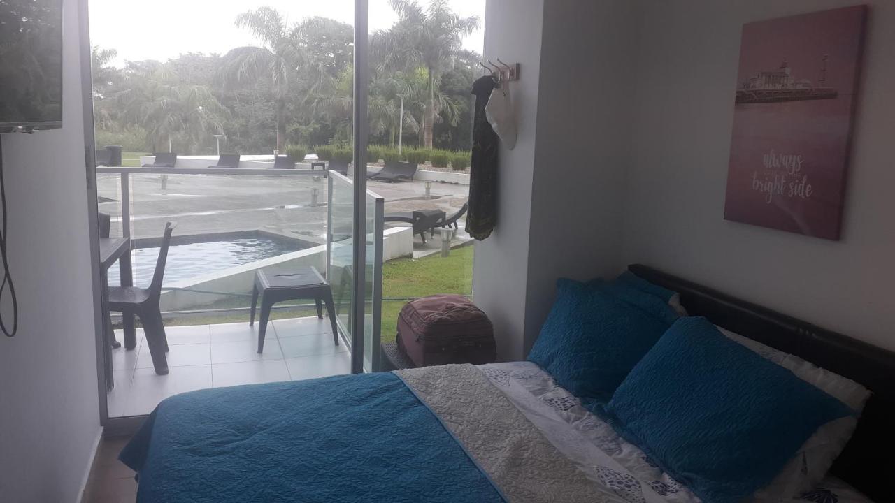 Apartamento En Balabeach Maria Chiquita In Front Of The Beach 2Hab Colon Exterior photo