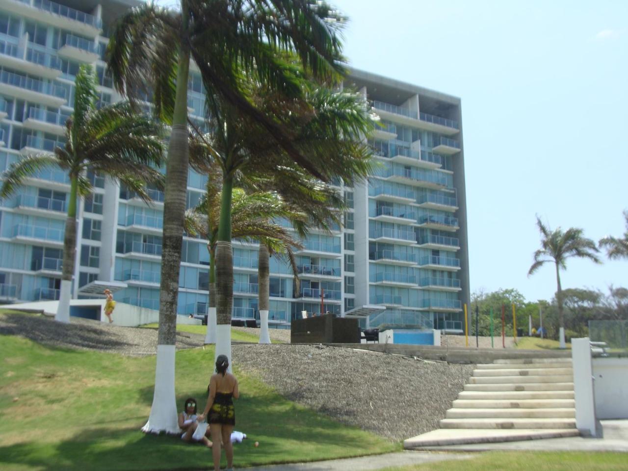 Apartamento En Balabeach Maria Chiquita In Front Of The Beach 2Hab Colon Exterior photo
